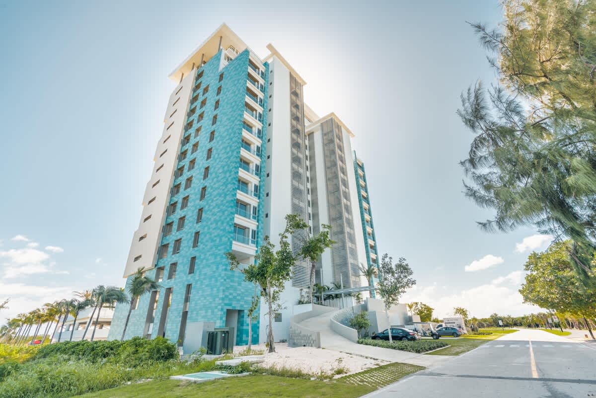 694443f2fcb6fe3e7c3fb9f1