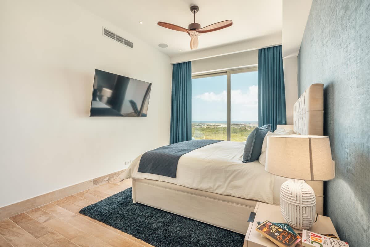 694443eefcb6fe3e7c3fb9d1