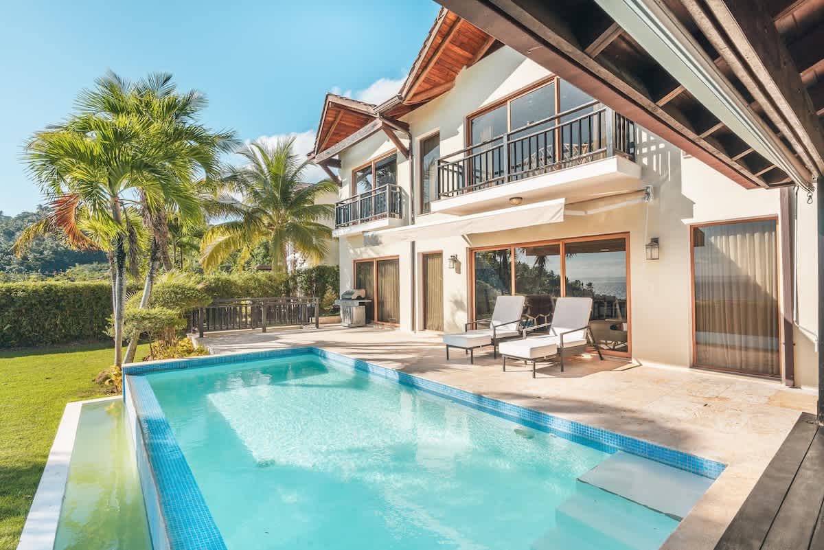 6945bfef914dba2e0733ffa6