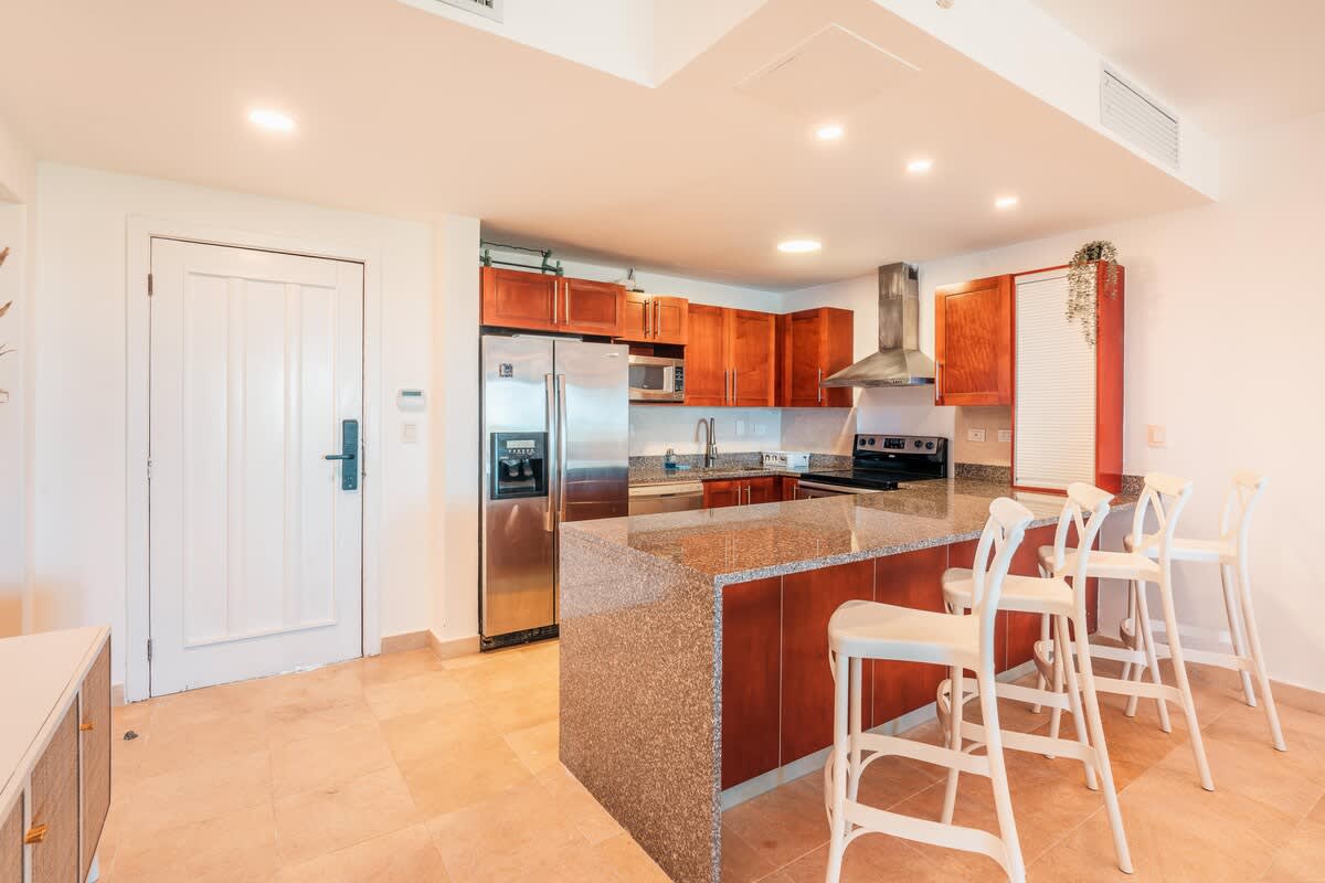 6944443e914dba2e072f7d4c