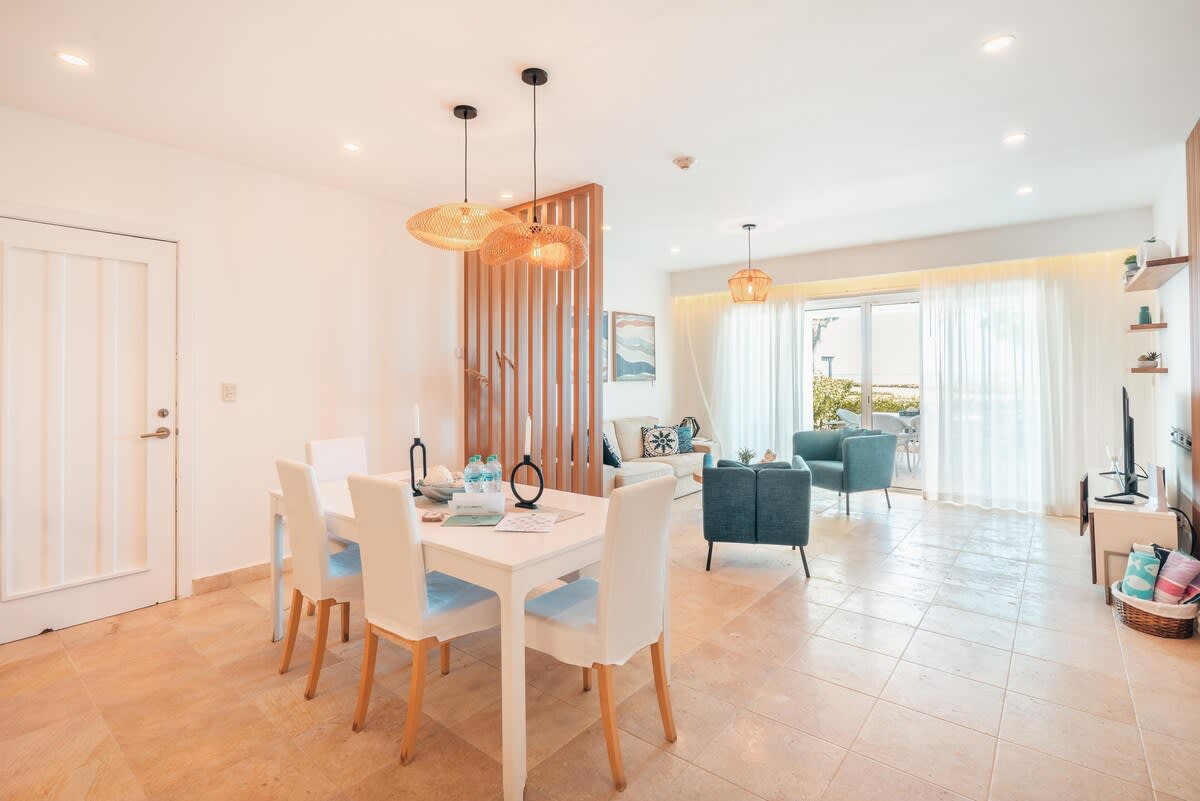 6944443e914dba2e072f7d4e