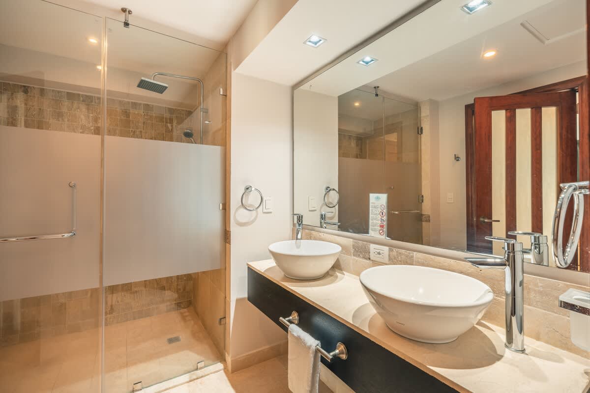 6952df7998ade2a2e86d909f