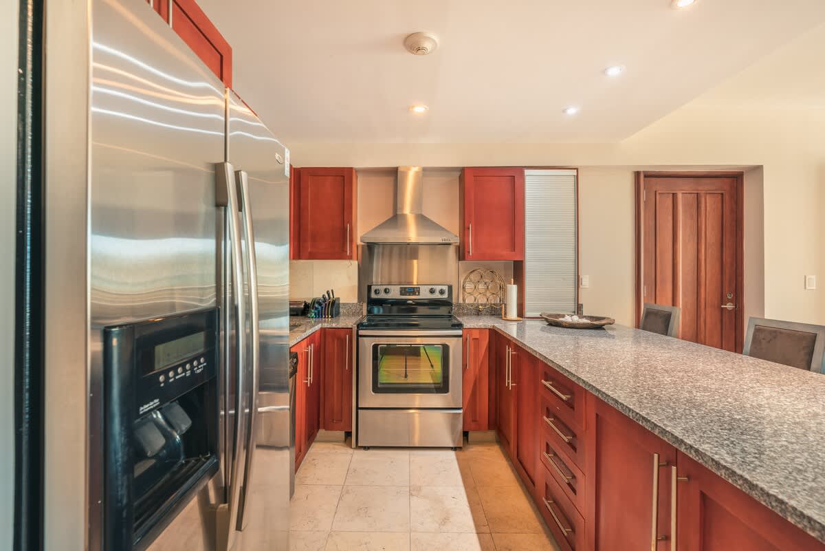 6952df7a98ade2a2e86d90ba