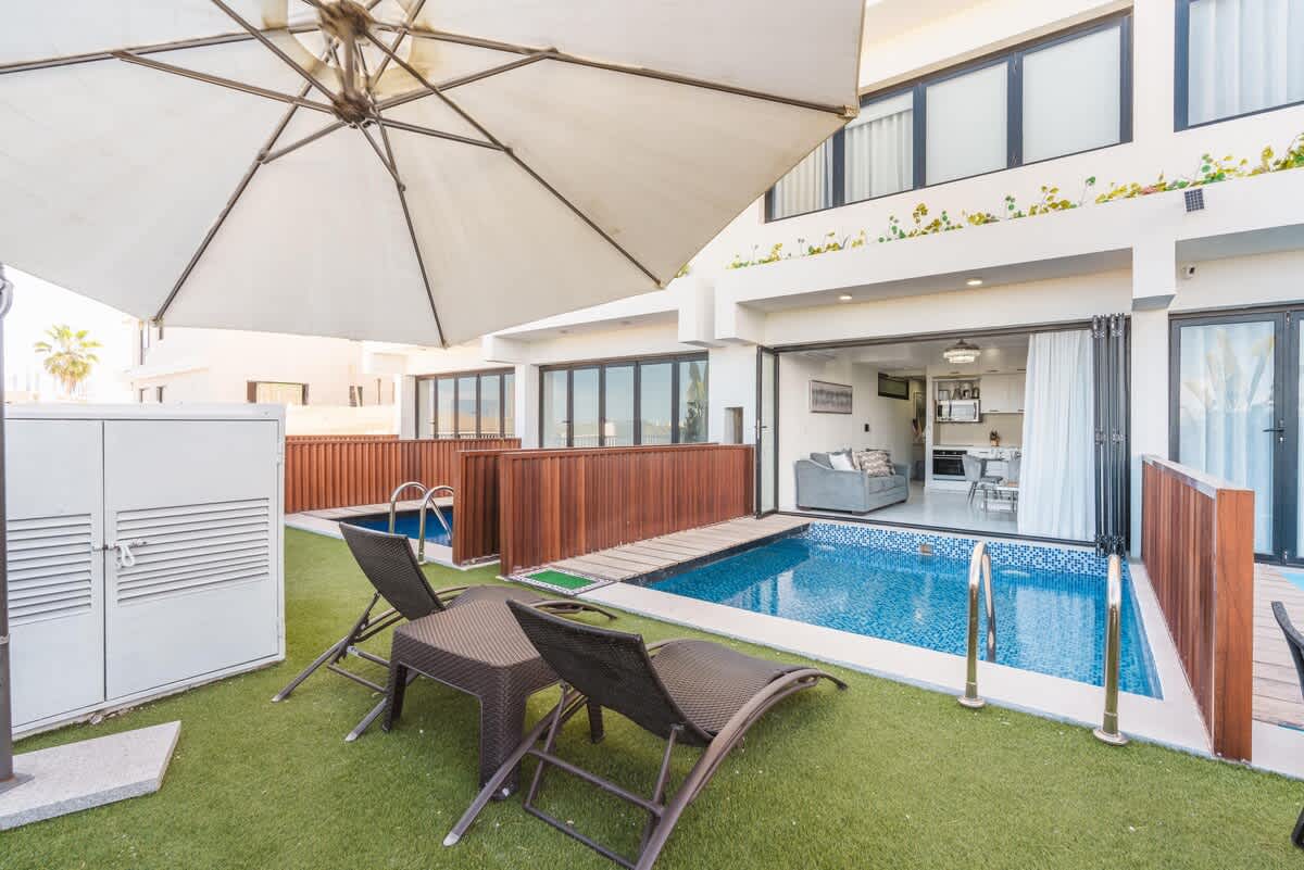 69444443fcb6fe3e7c3fbe4b