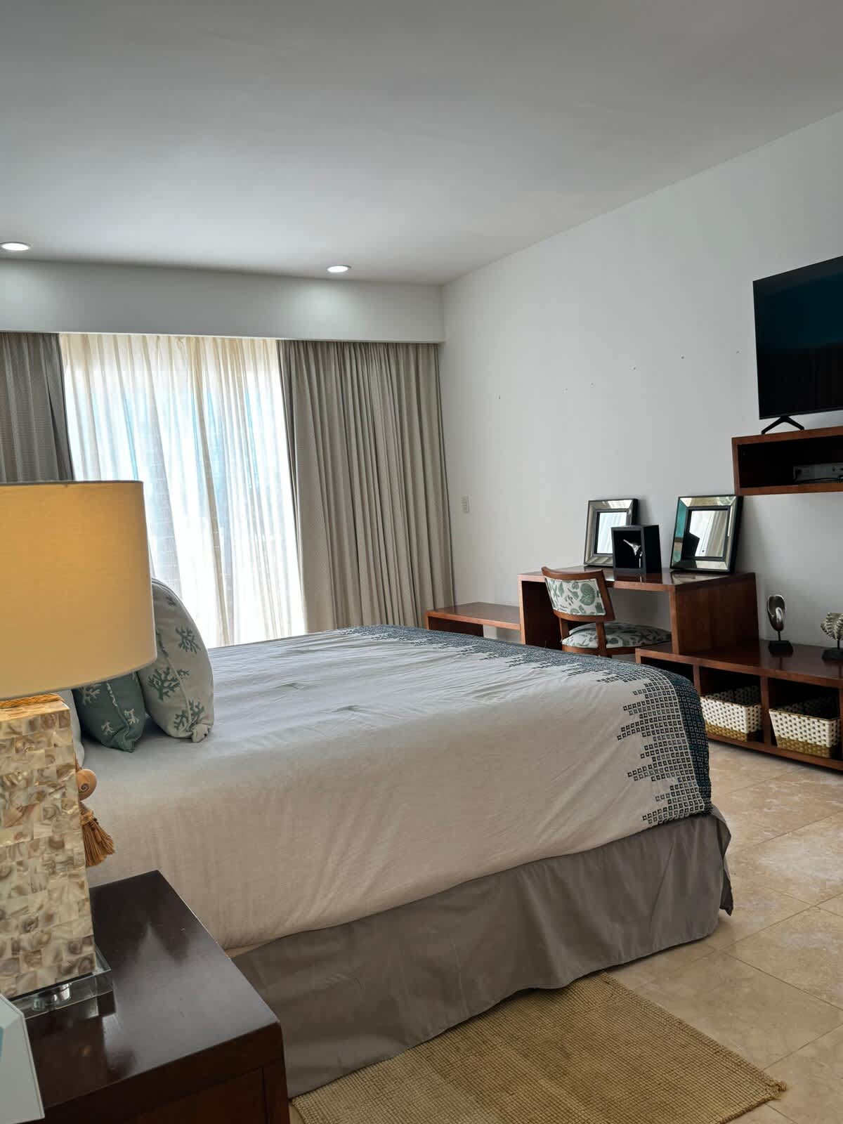 698e2feafe0756b4c4ac8a75