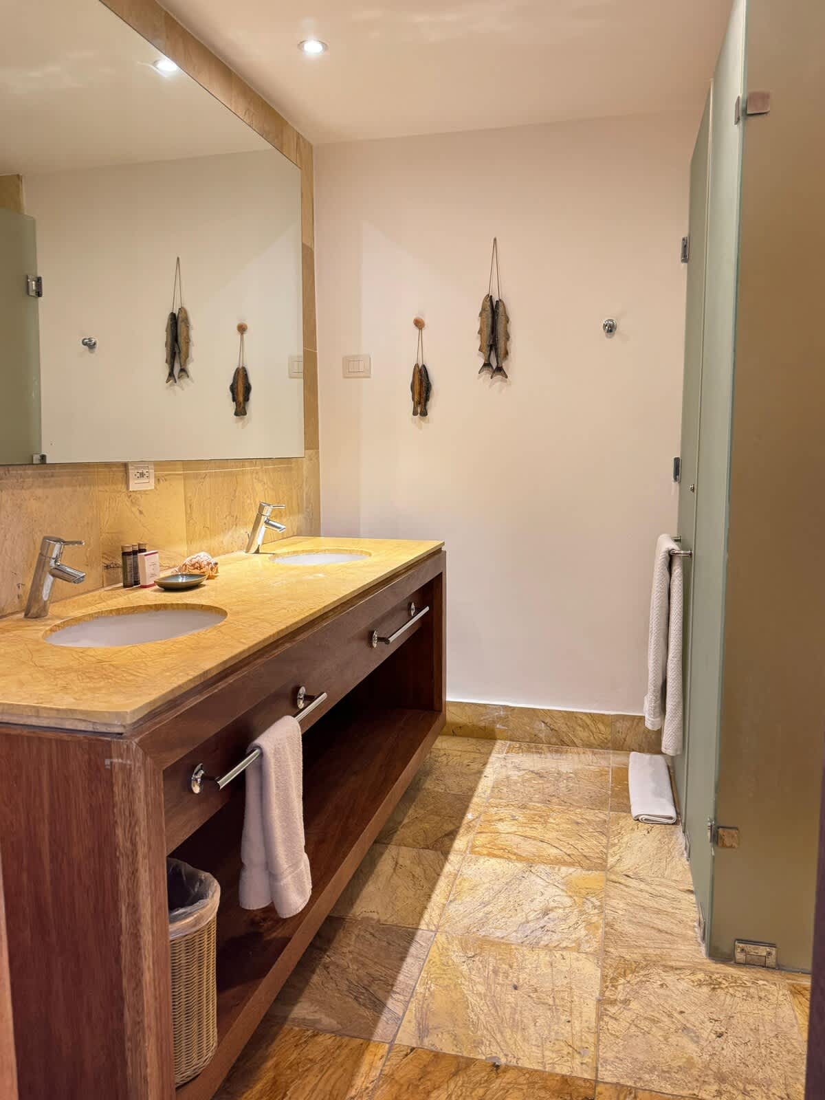 698e2fedfe0756b4c4ac8a98