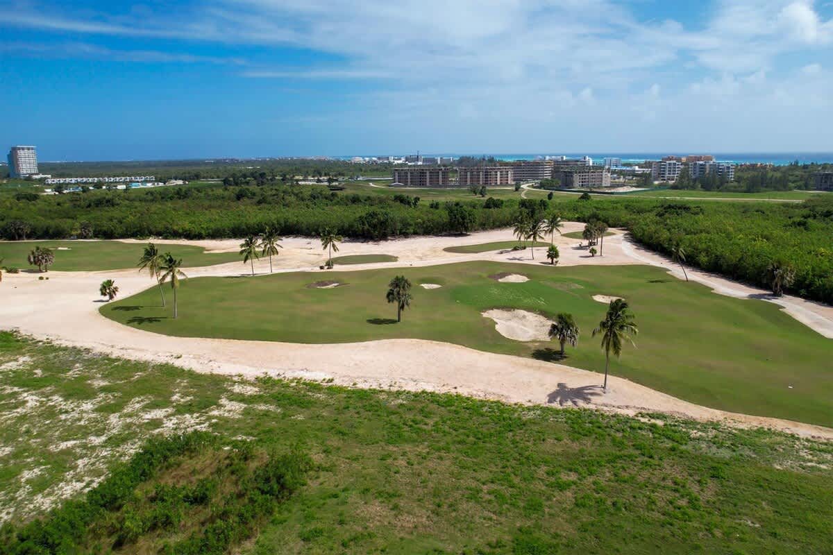 6944445bfcb6fe3e7c3fc04f