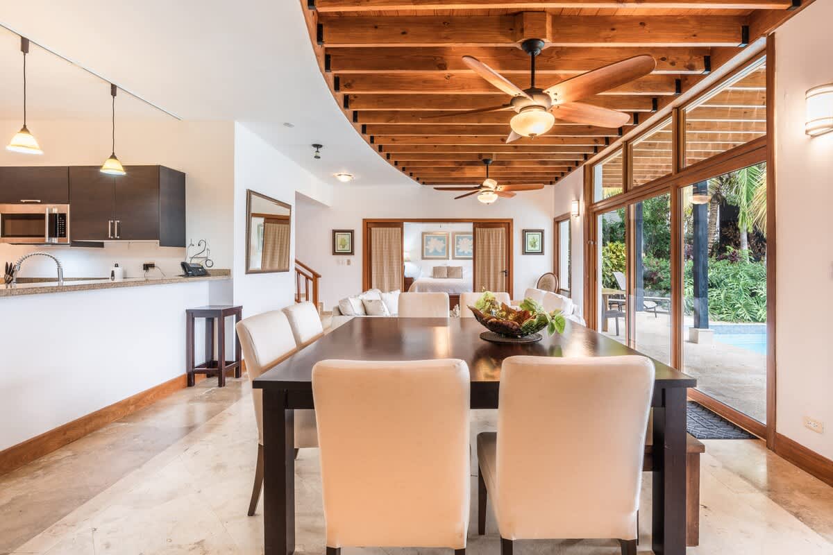 6944435b914dba2e072f74d0