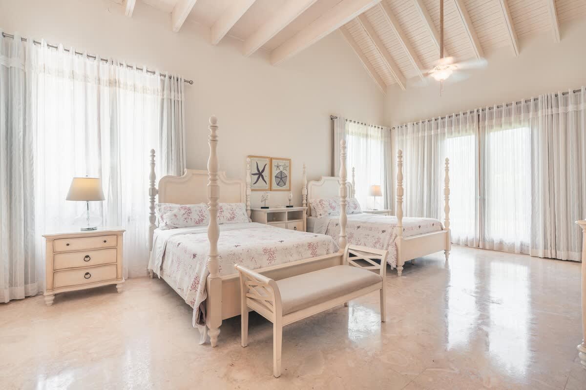 69444364fcb6fe3e7c3fb62c