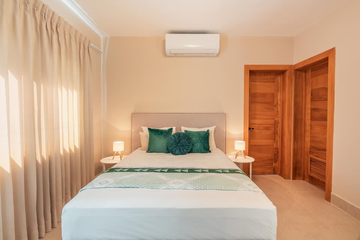 69444481914dba2e072f8069