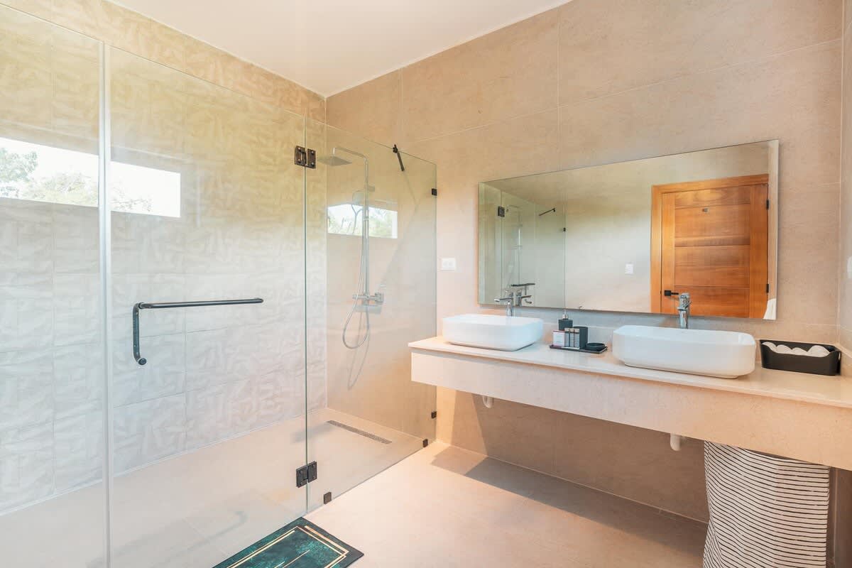 6944447d914dba2e072f8048