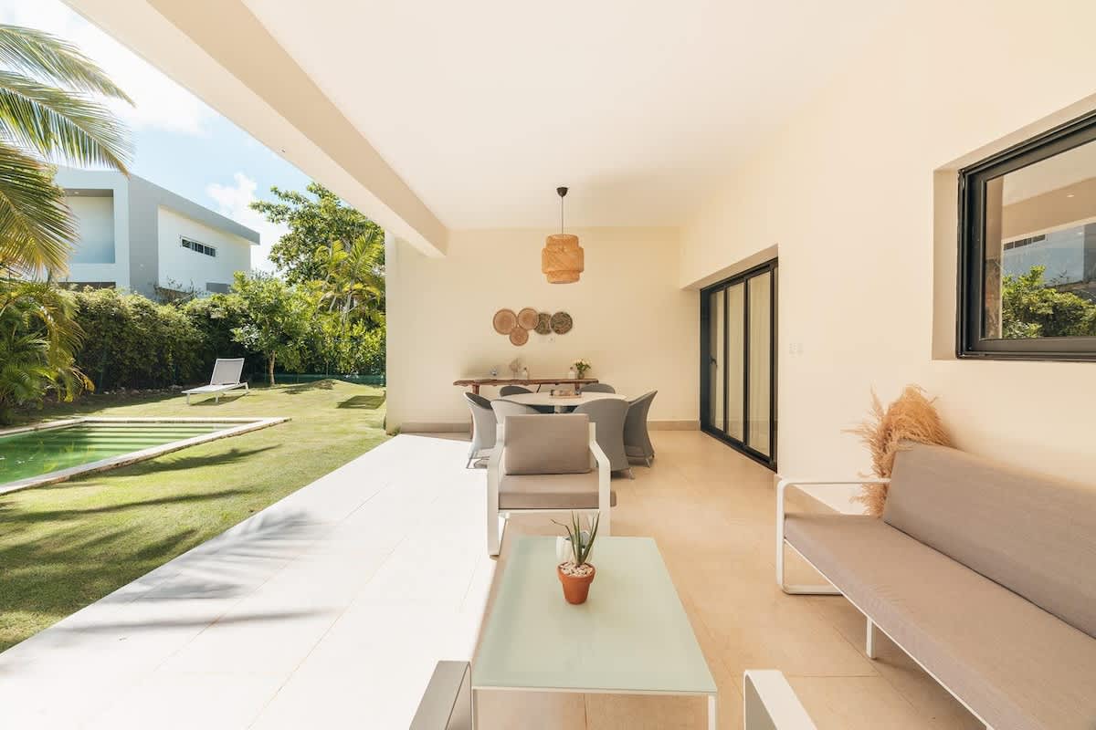 6944447d914dba2e072f8045