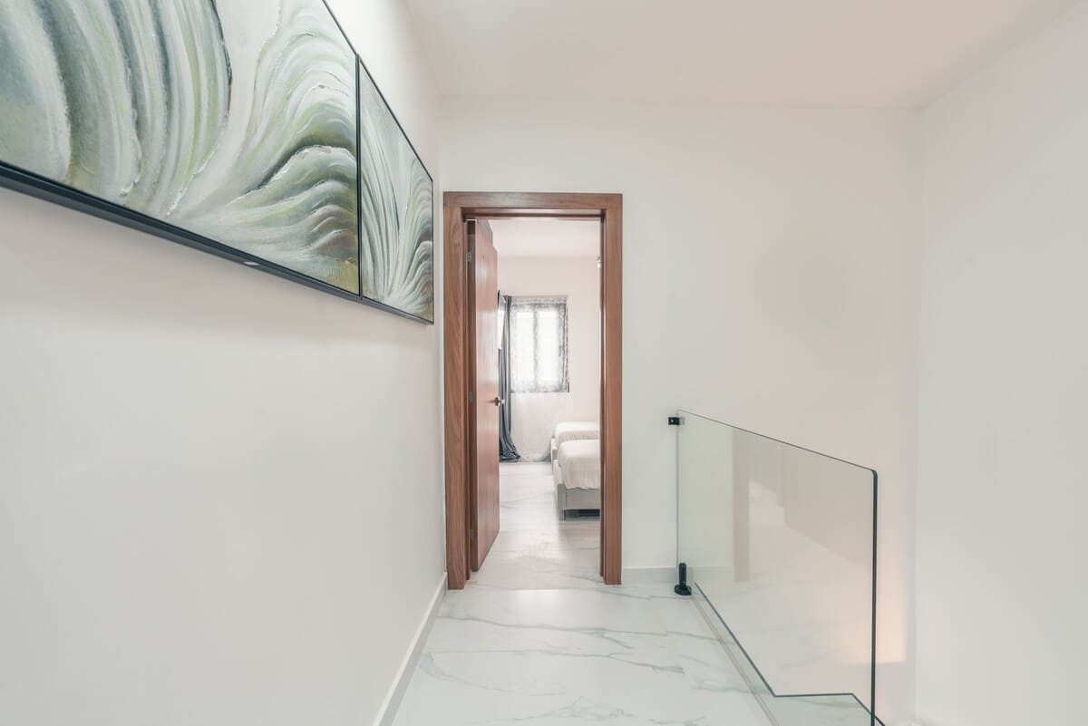 69444417fcb6fe3e7c3fbaf2