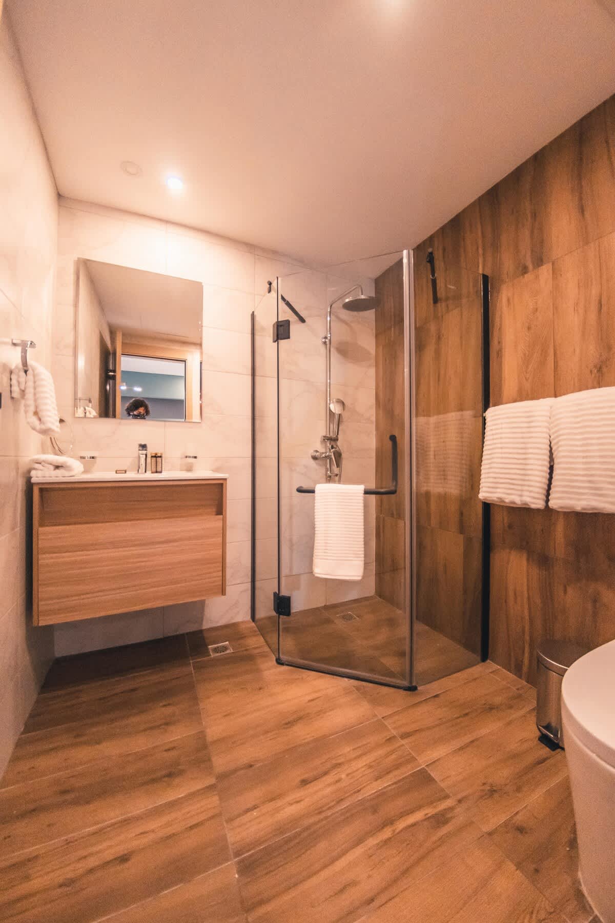 694aff699ffb66b812e211dc