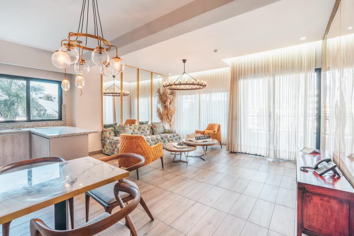 694aff6f9ffb66b812e2120d