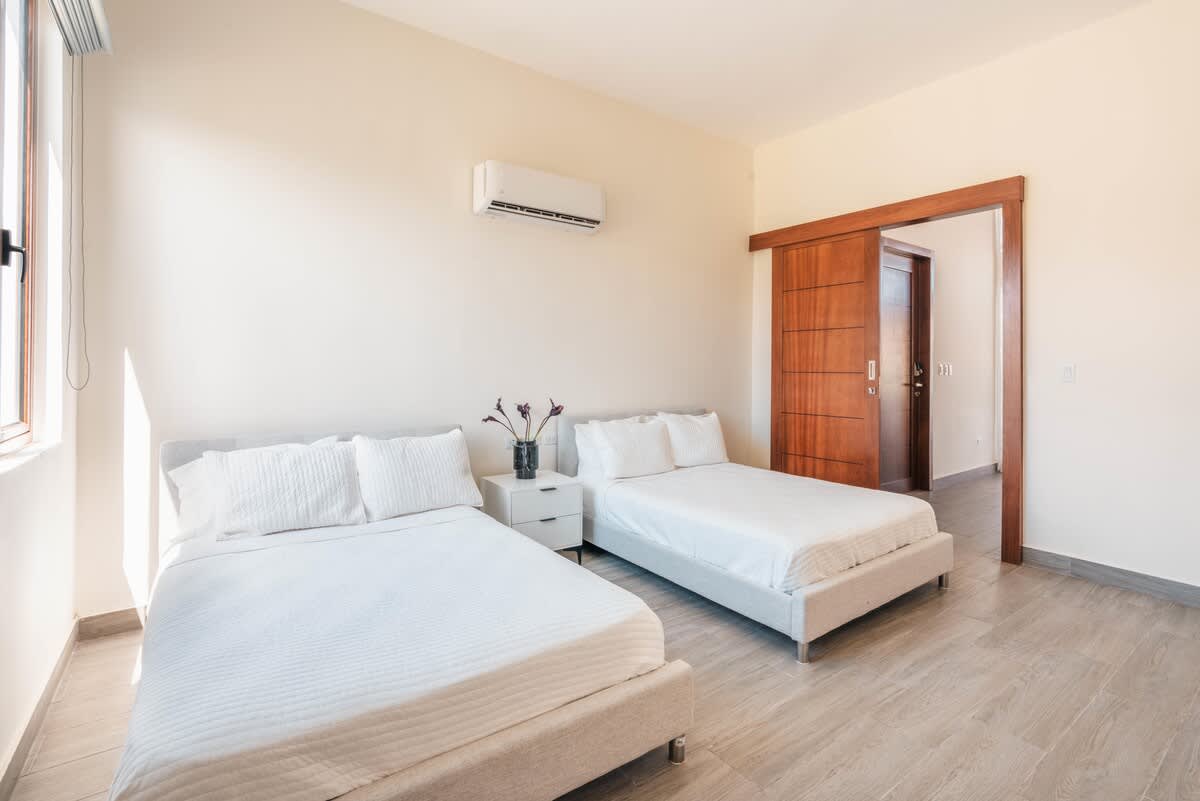 6945c01afcb6fe3e7c44327e