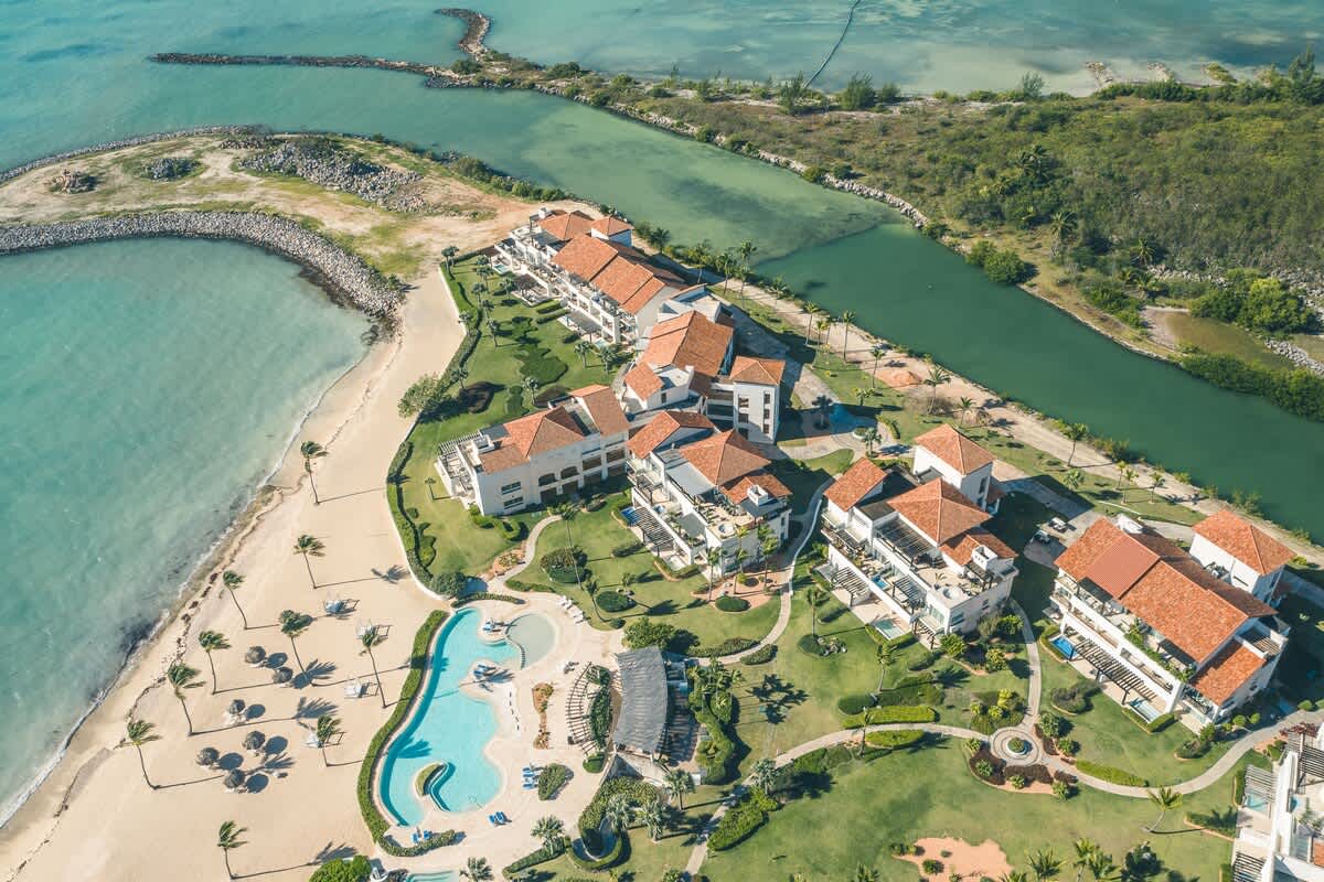 6952bdd698ade2a2e86d3710