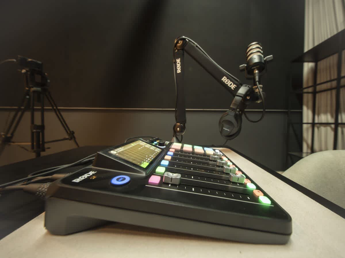 694aebcb98ade2a2e859c582