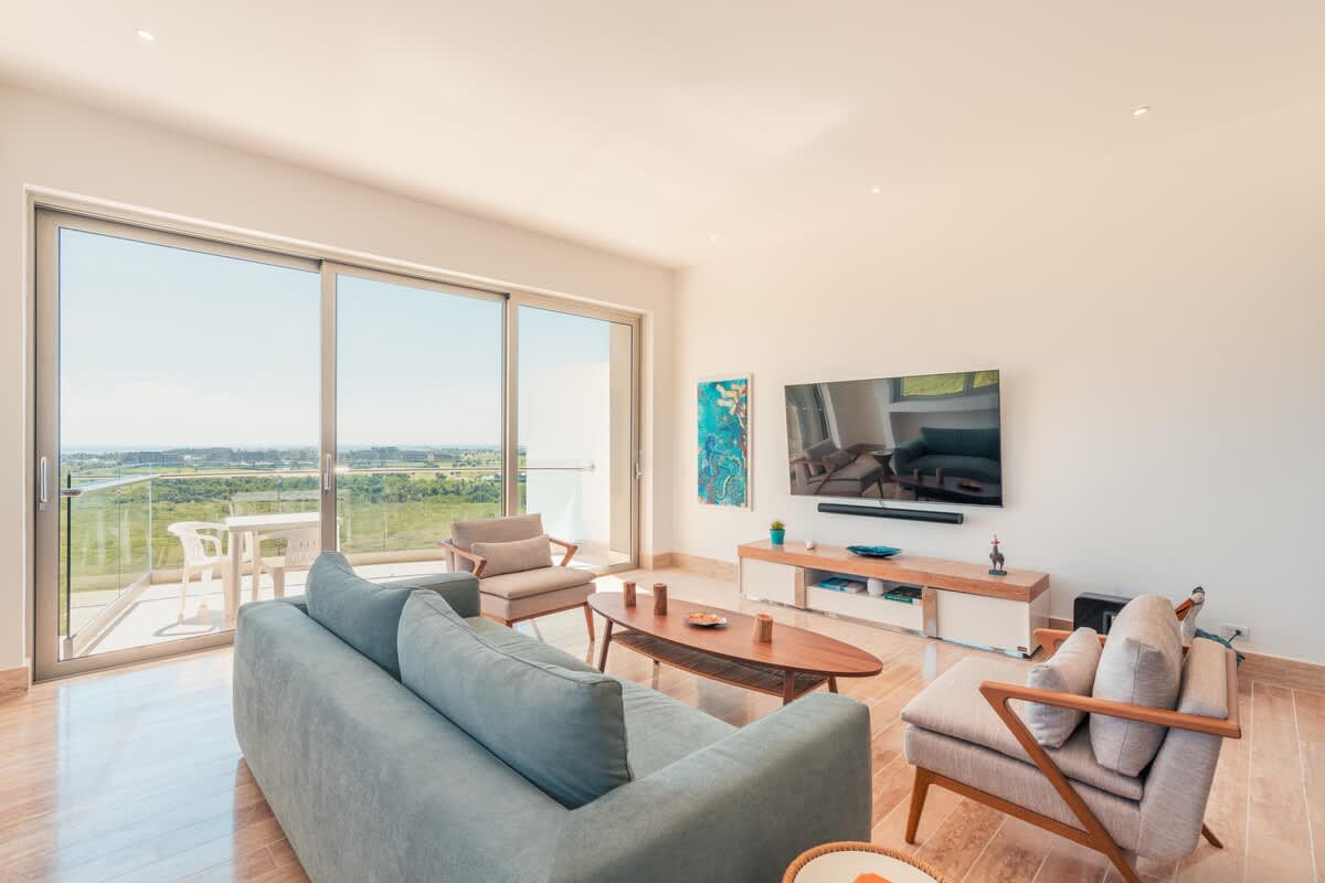 694afefa98ade2a2e859f93e