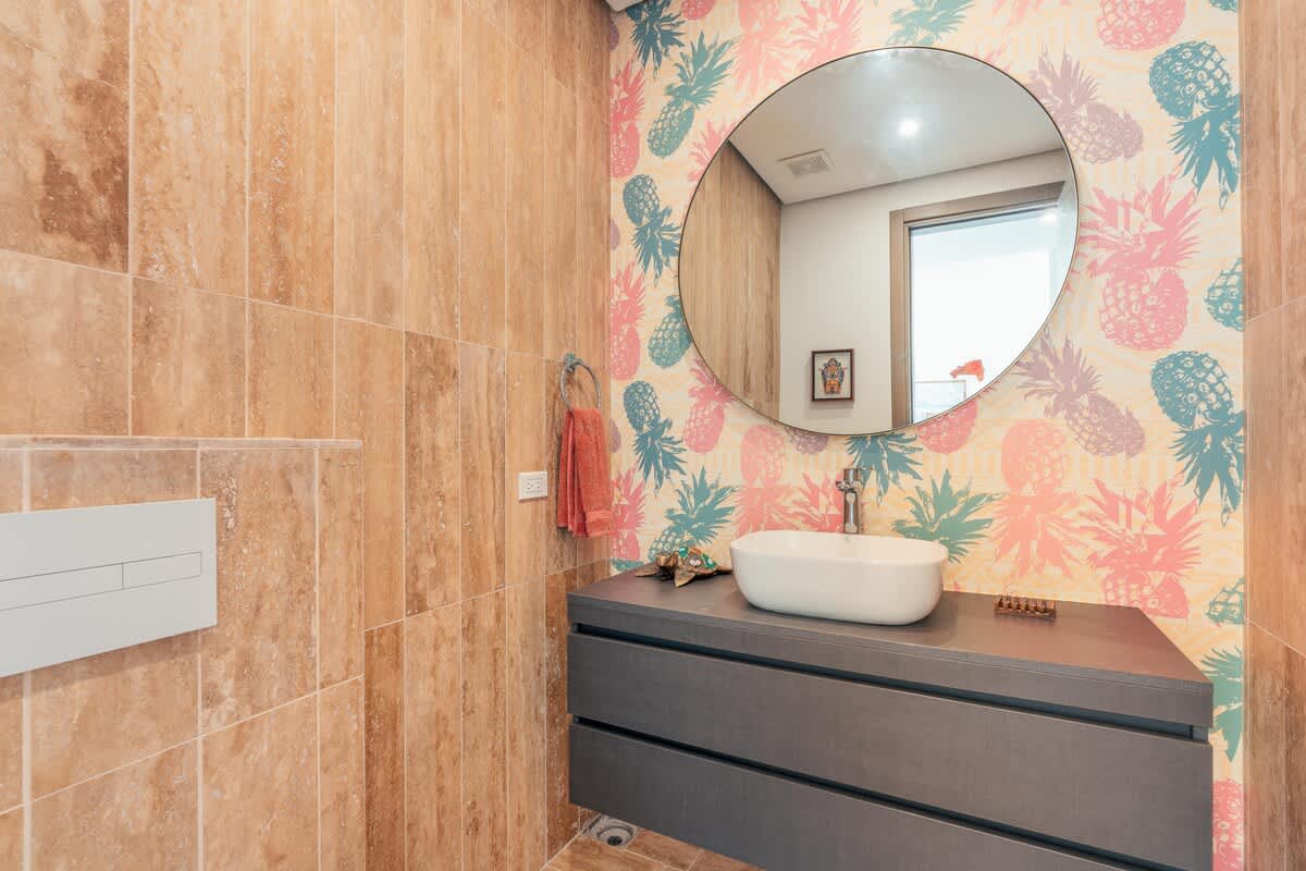 694afefa98ade2a2e859f940