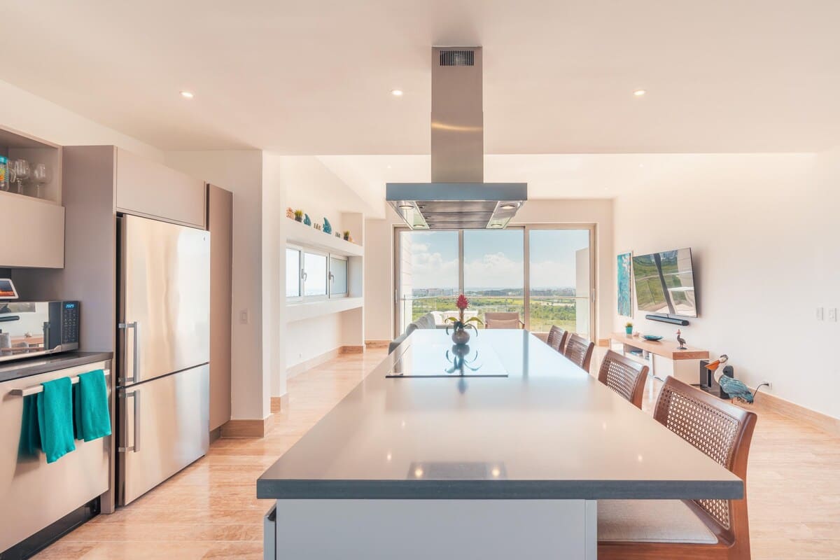 694afefa98ade2a2e859f94e