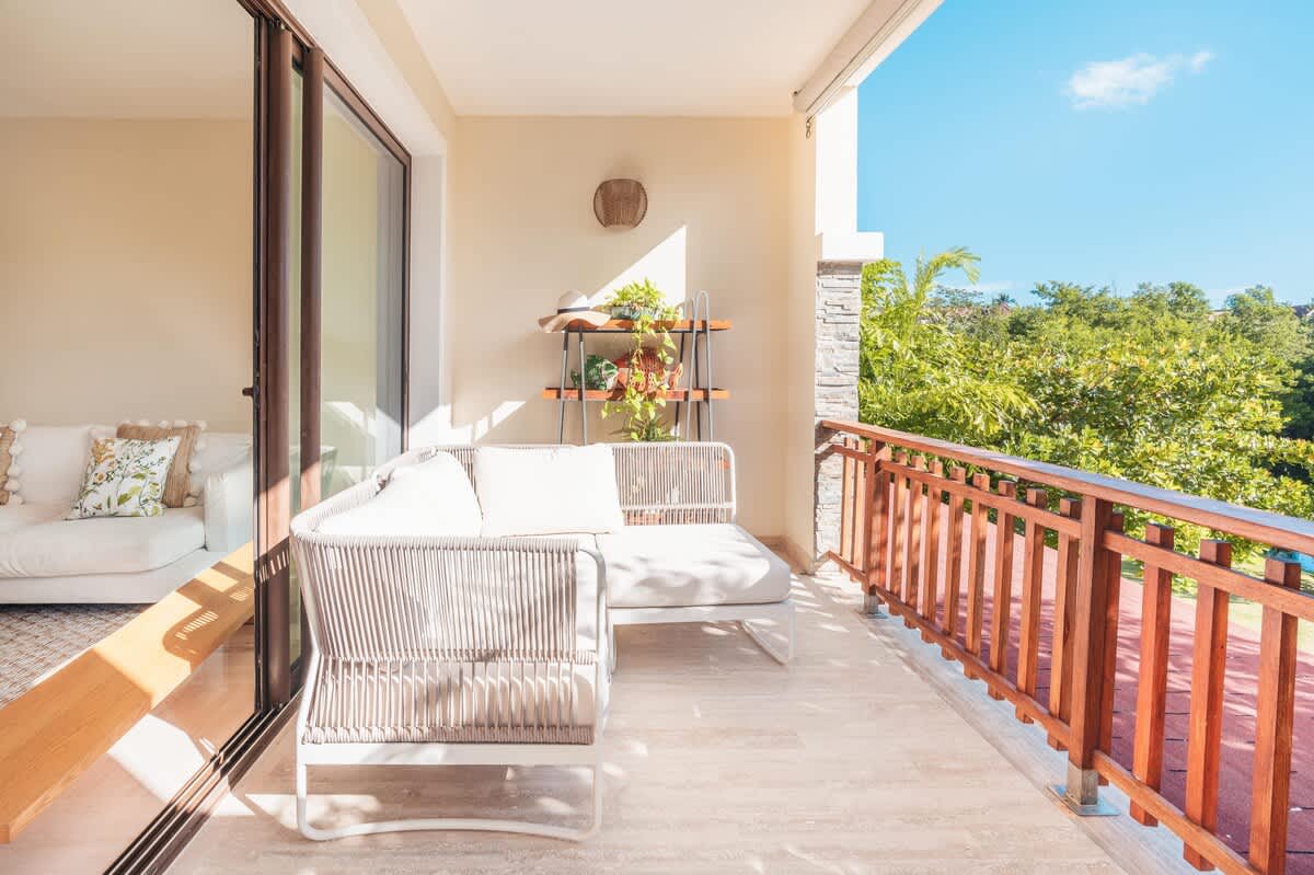 694afef298ade2a2e859f8cb