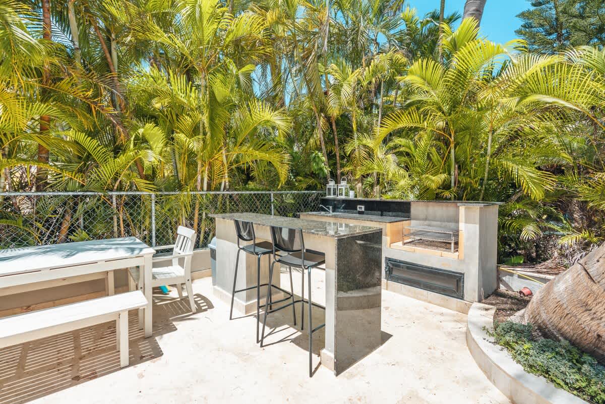 6944438b914dba2e072f77bf