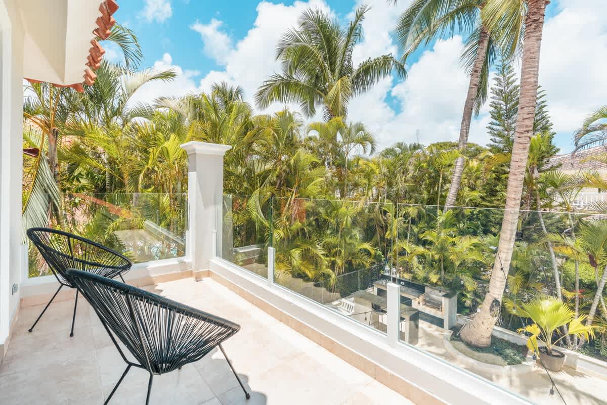 6944438c914dba2e072f77ca