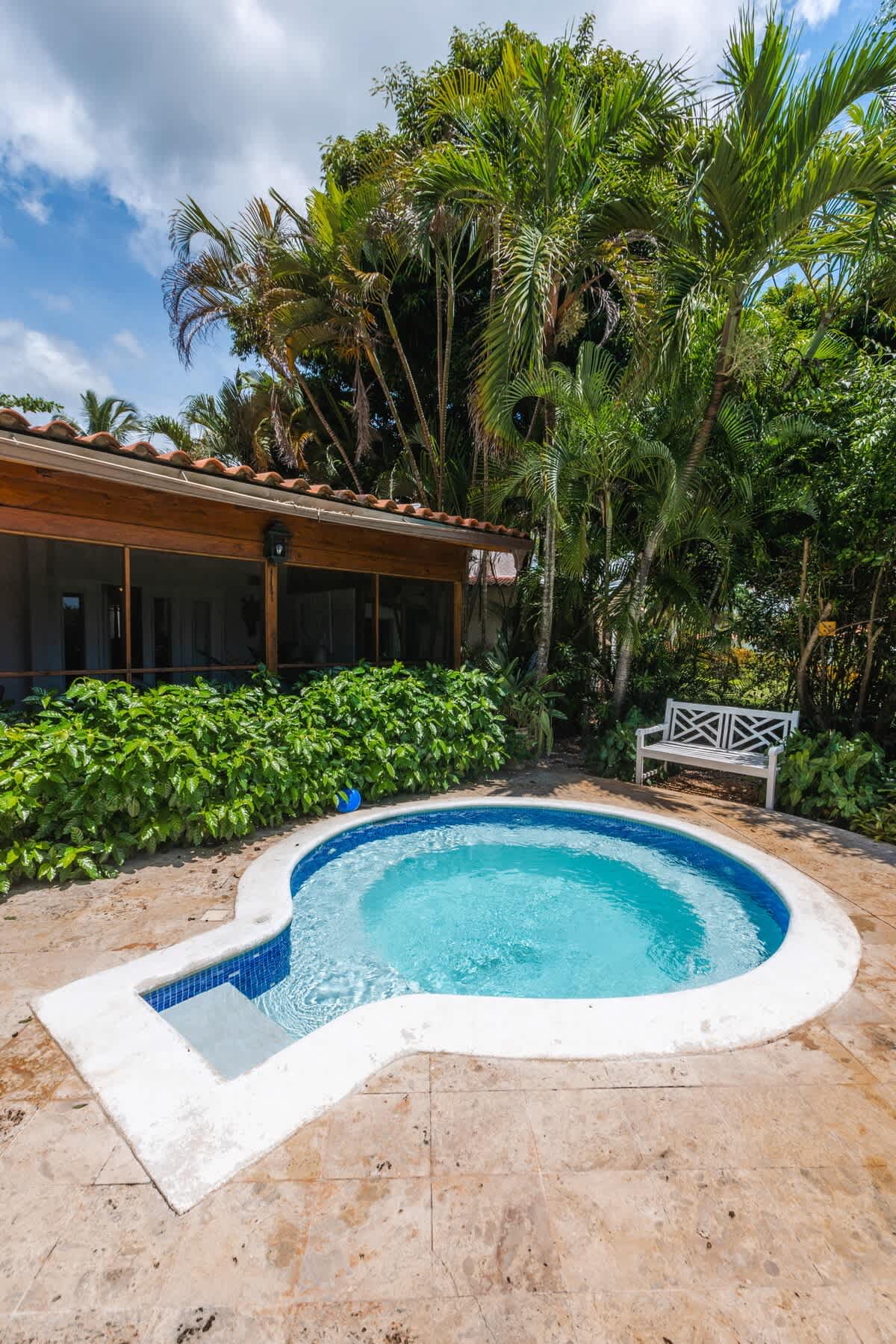 69444434914dba2e072f7c8c