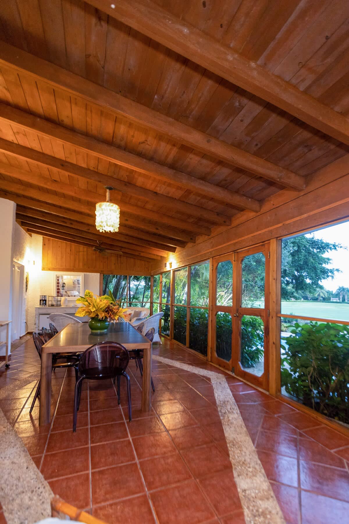 69444431914dba2e072f7c4b