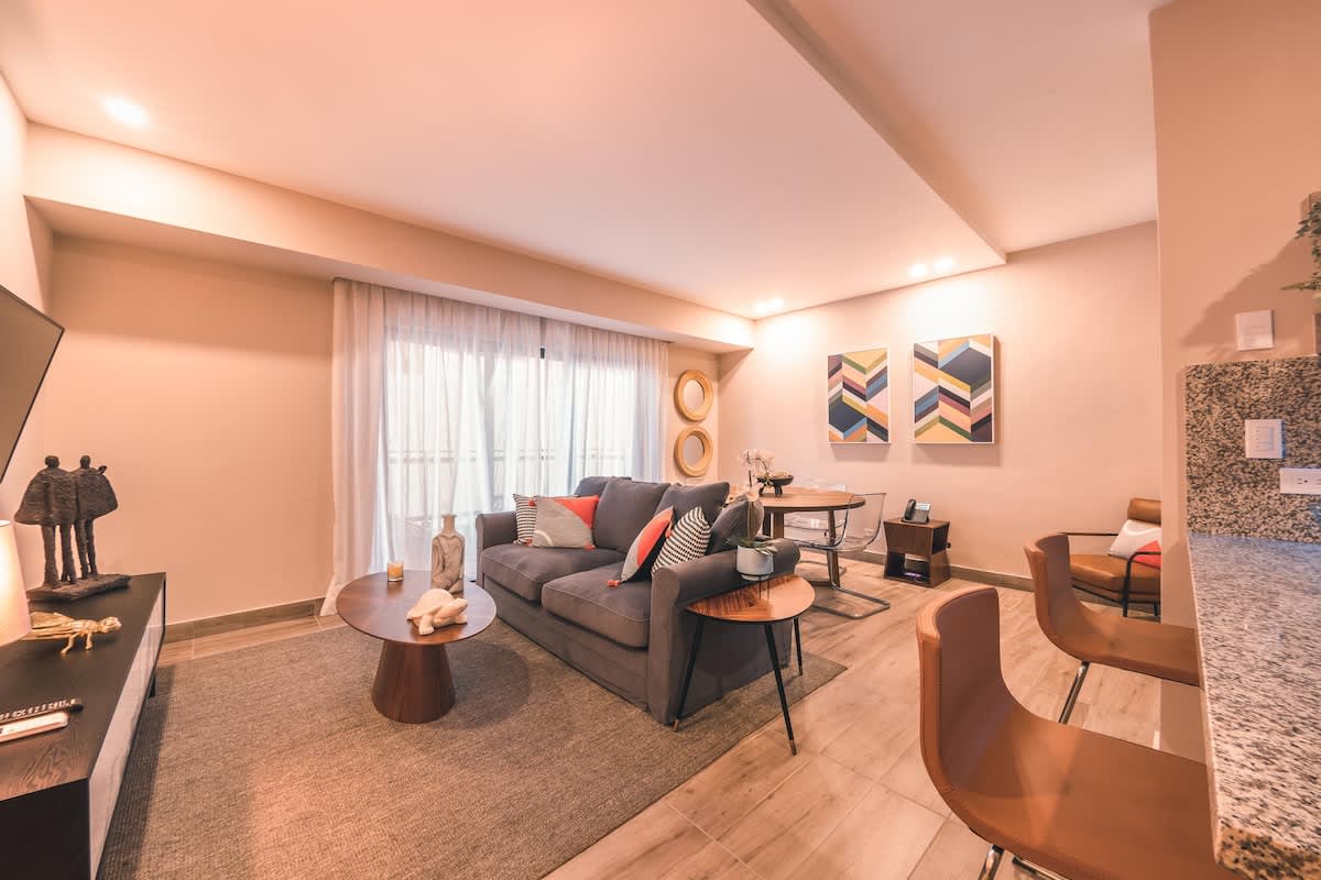 6944431e914dba2e072f7256