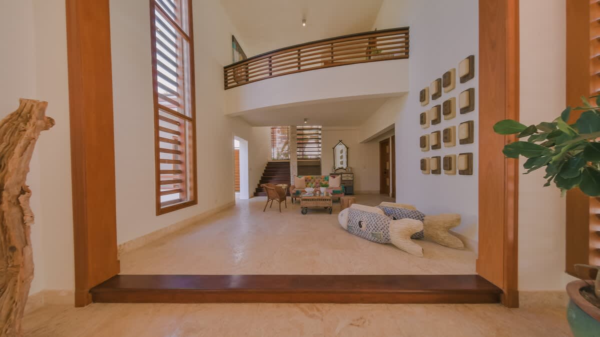 6944433e914dba2e072f7390