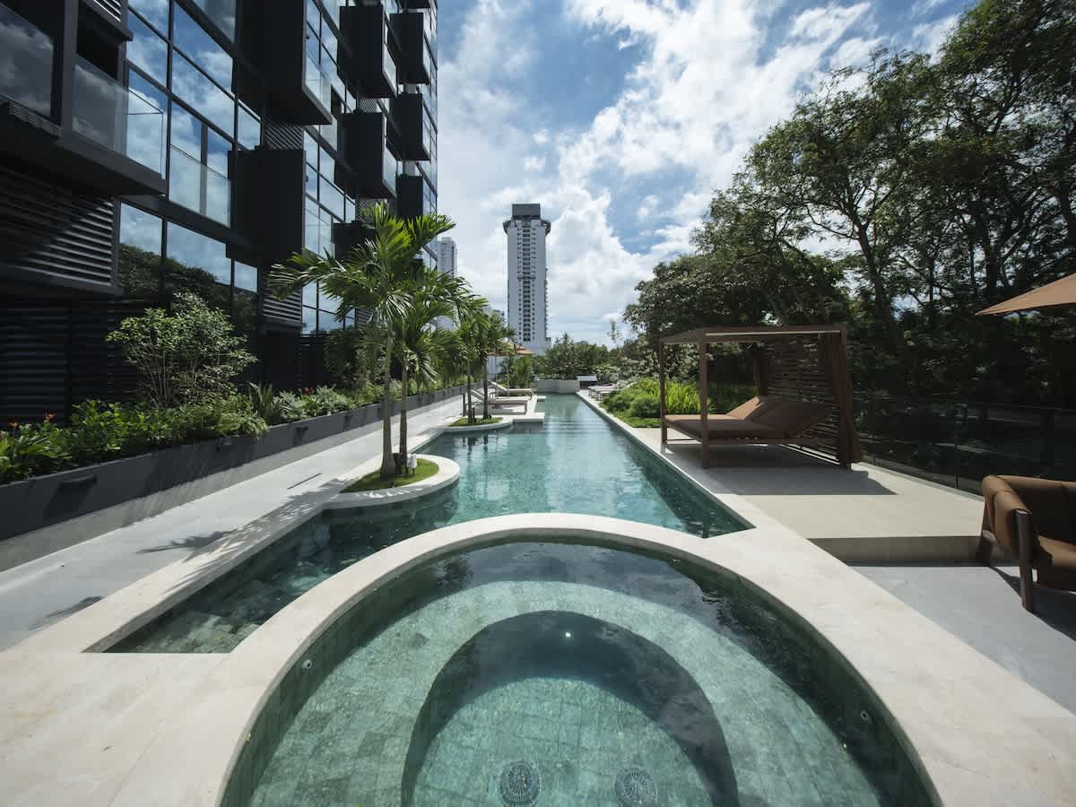 694aebee98ade2a2e859c65b