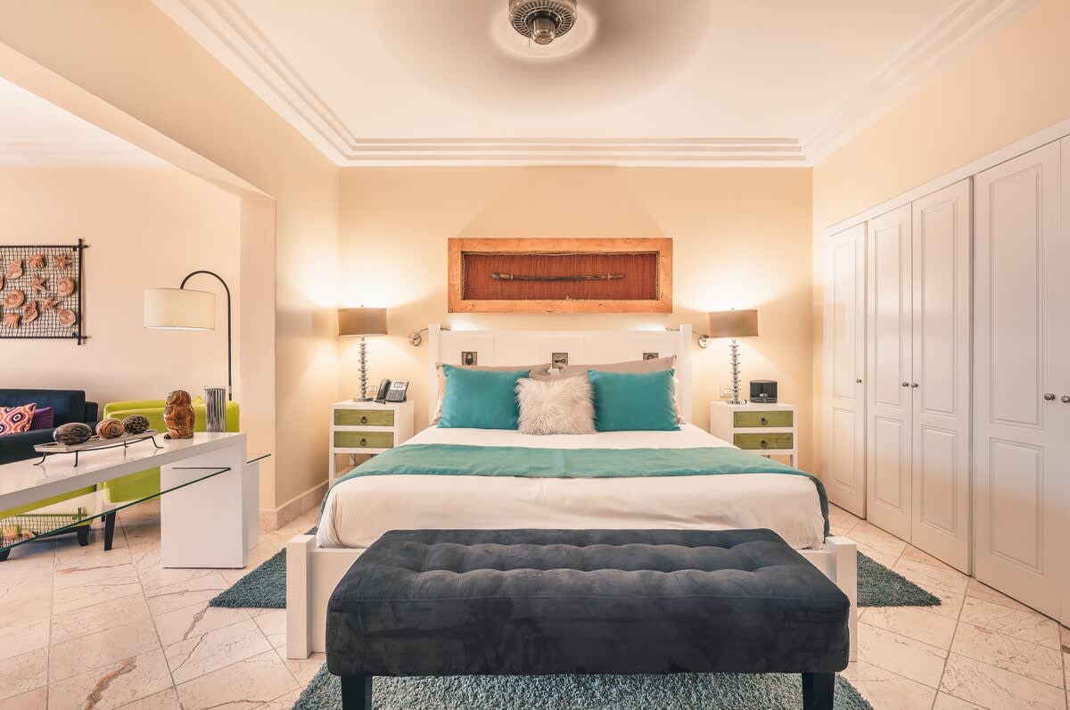 694affa49ffb66b812e2146b