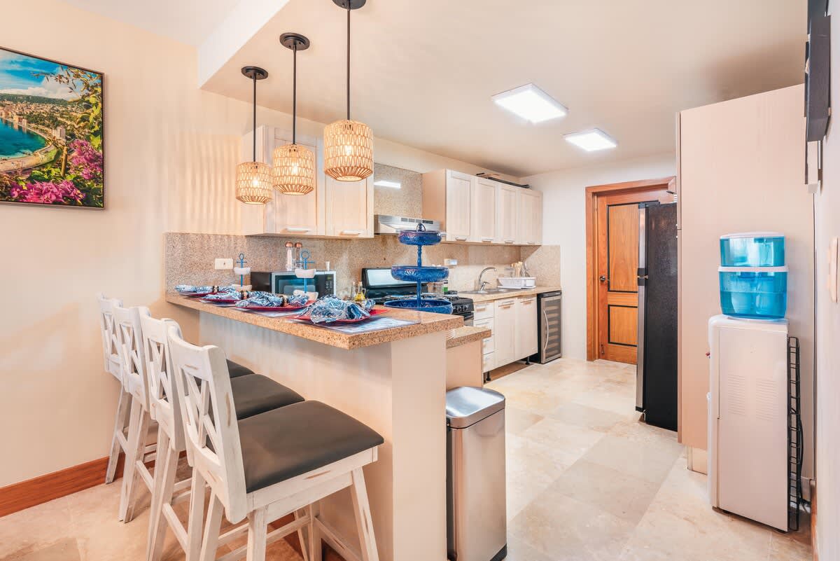 694443ef914dba2e072f7a33