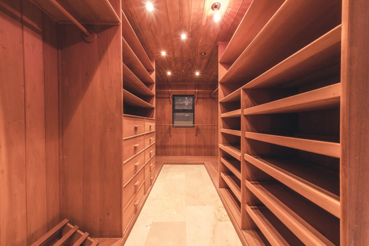 6944435f914dba2e072f7521