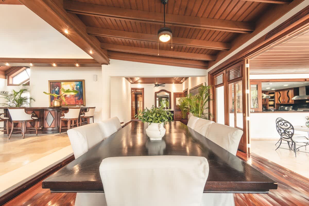 6944435d914dba2e072f7512