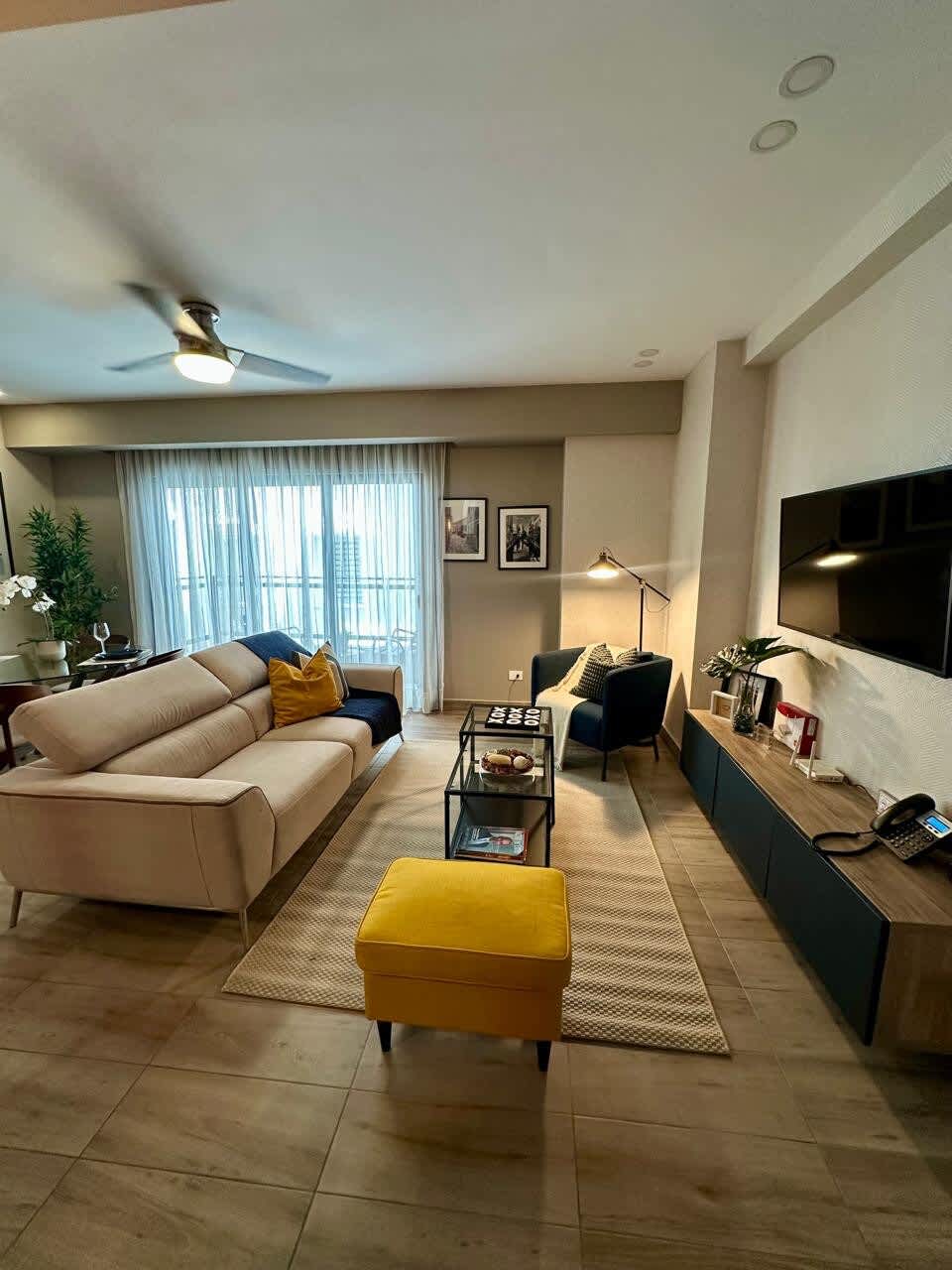 6952baa598ade2a2e86d28bd