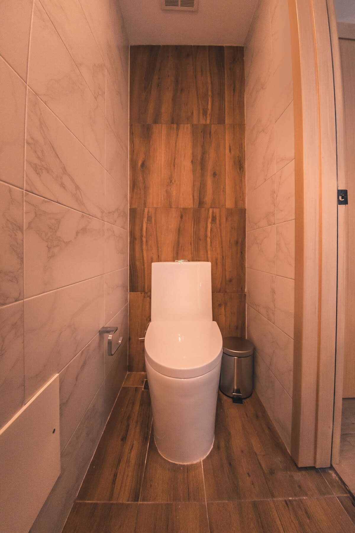 6945c099fcb6fe3e7c4434a9