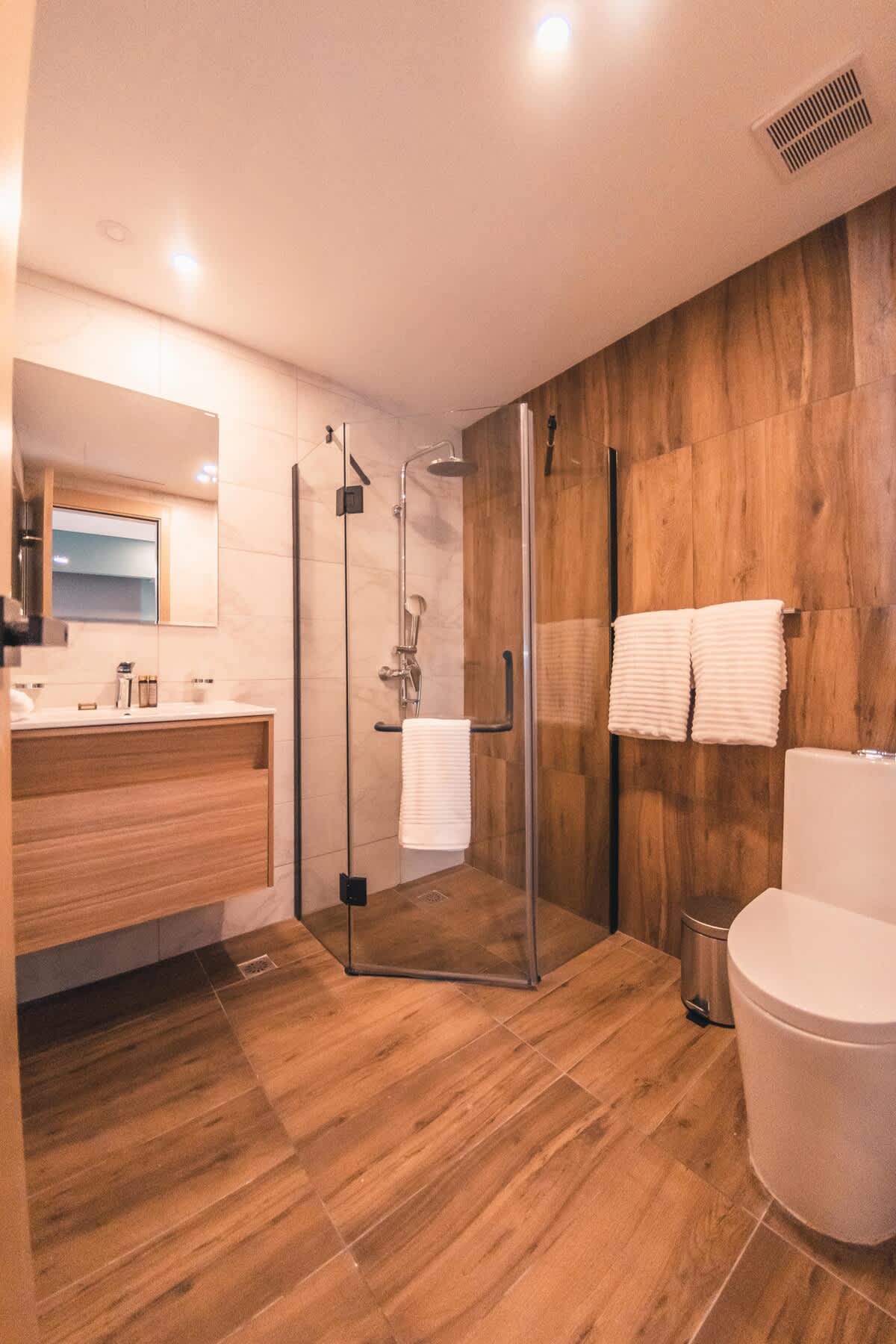 6945c099fcb6fe3e7c4434a7