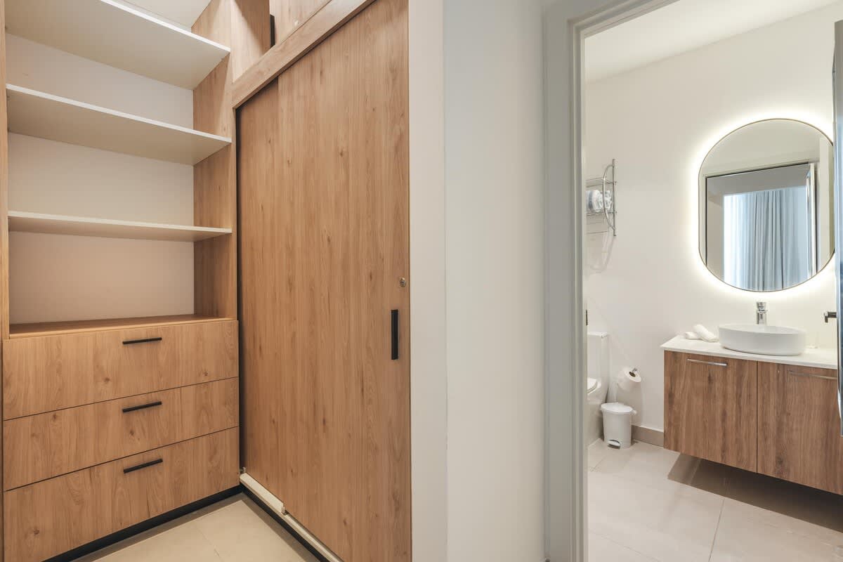 6944444ffcb6fe3e7c3fbf04