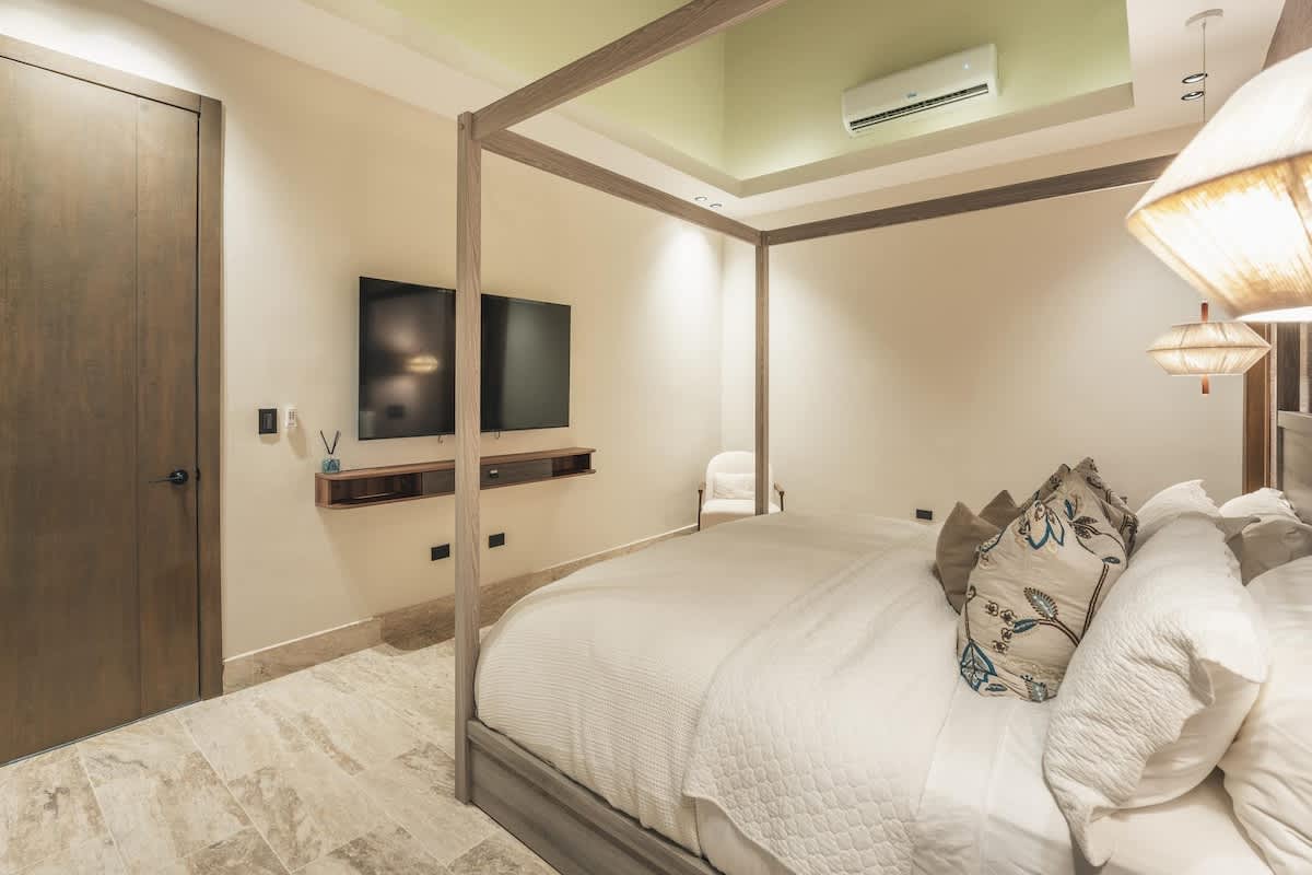 6944445cfcb6fe3e7c3fc065