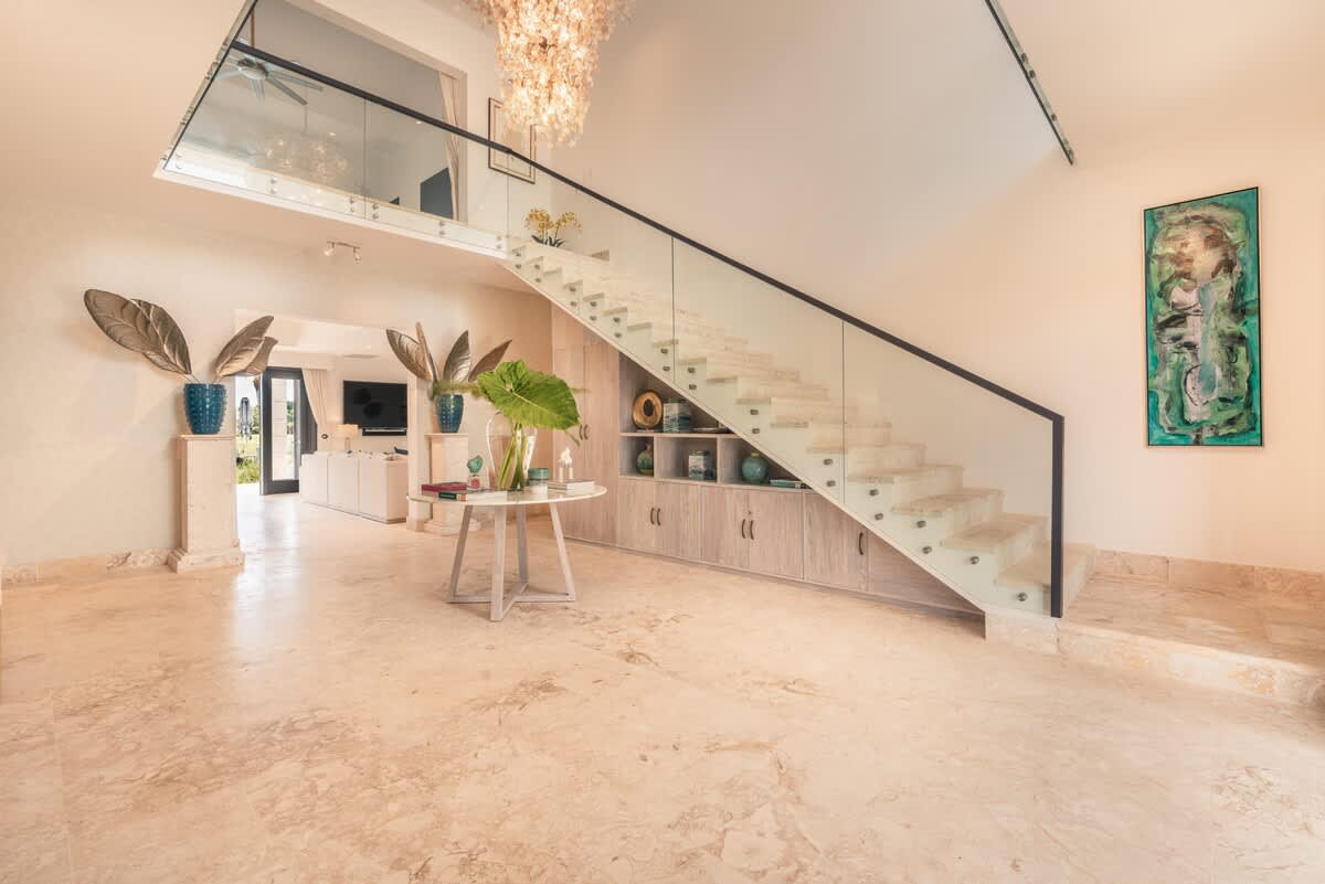 6944439afcb6fe3e7c3fb6e7