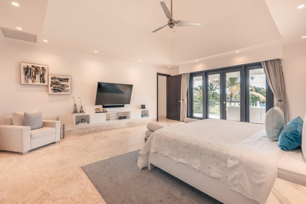 694443a4fcb6fe3e7c3fb77b