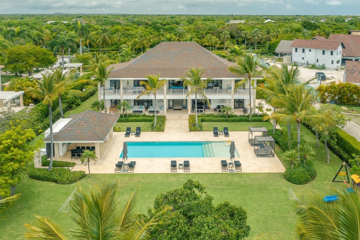 6944439afcb6fe3e7c3fb6f1