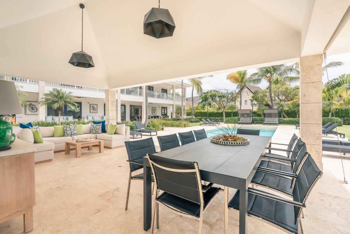 6944439afcb6fe3e7c3fb6de