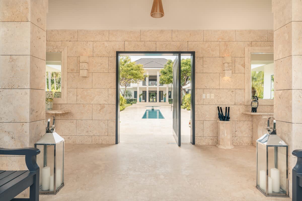 6944439dfcb6fe3e7c3fb72b