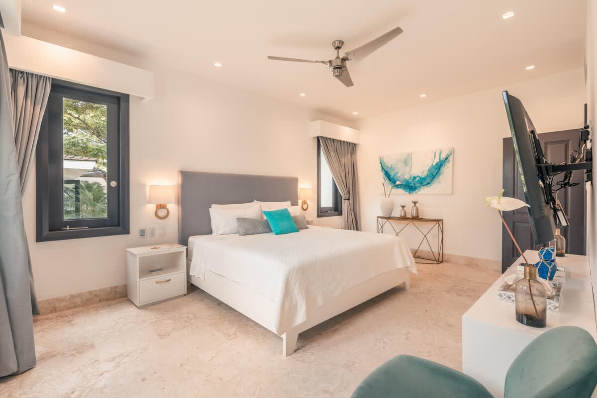 694443a0fcb6fe3e7c3fb743