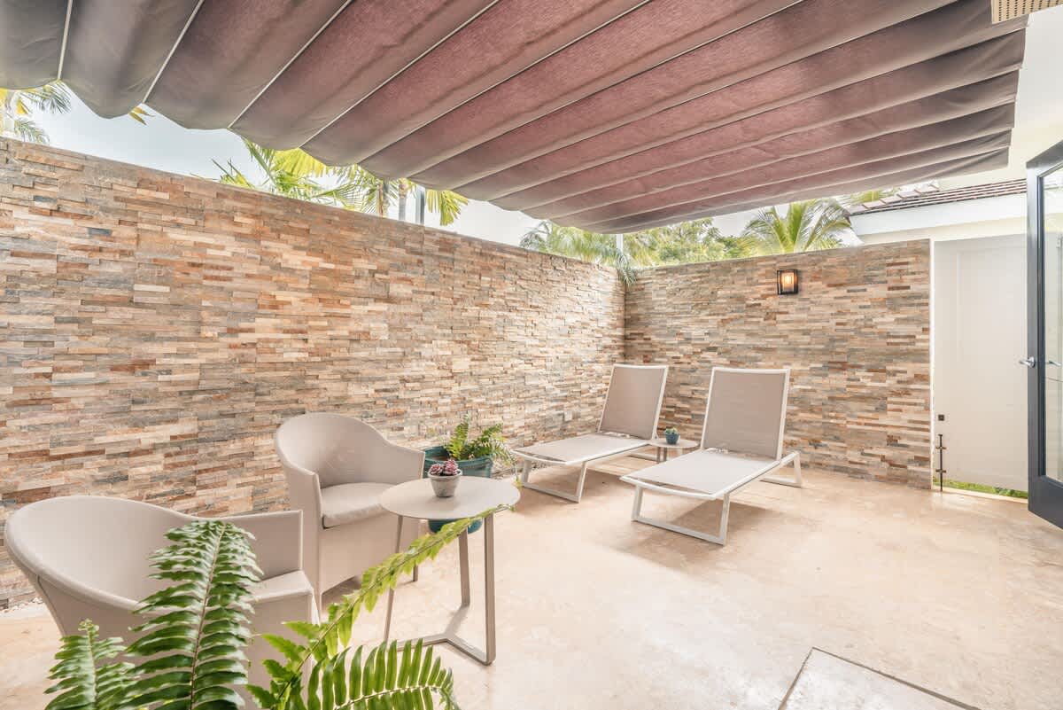 694443a3fcb6fe3e7c3fb76b