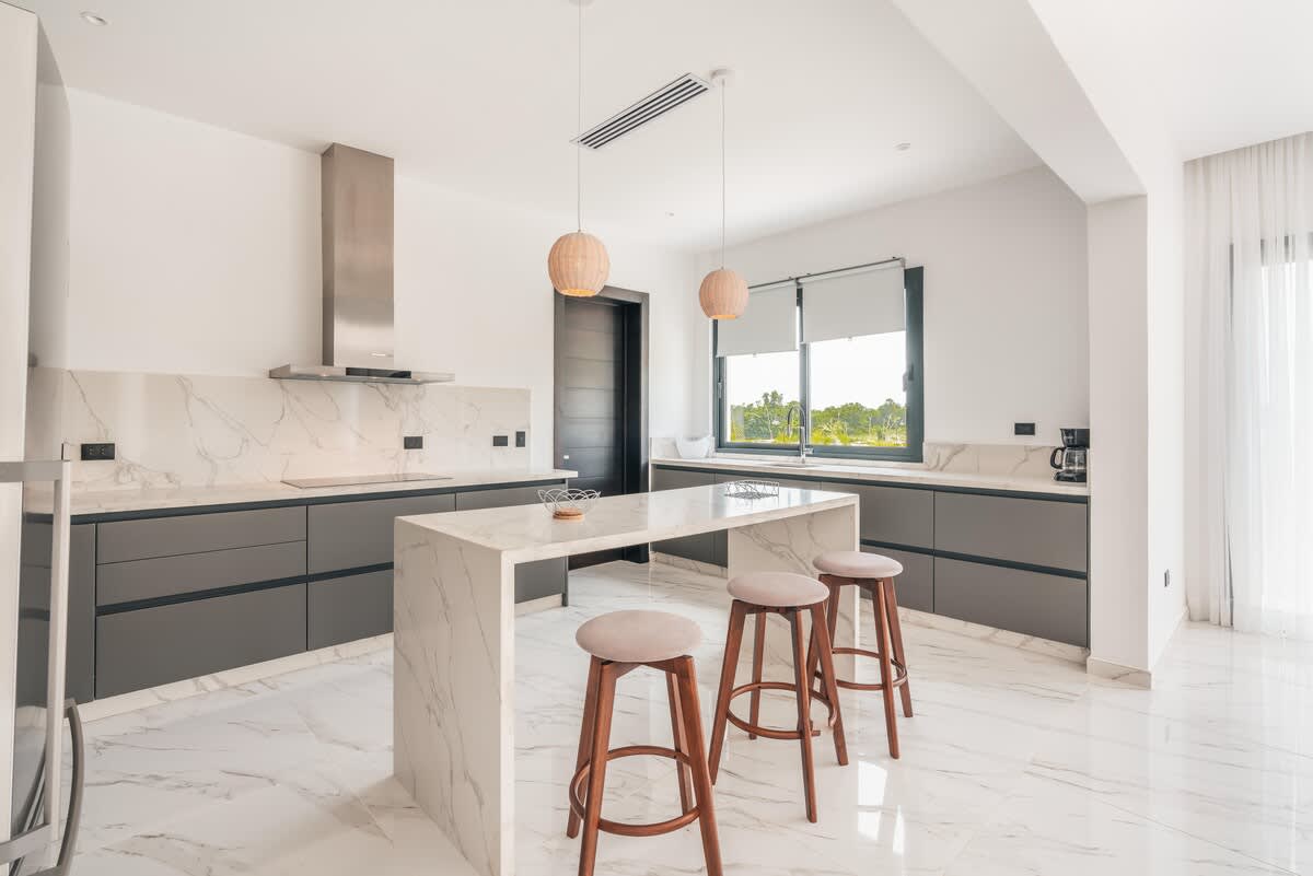 69444421fcb6fe3e7c3fbbc4